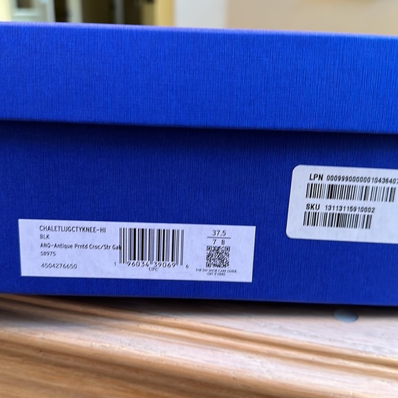 Stuart Weitzman, chalet, lug, sole, knee, high crock, embossed boot, never worn - Picture 6 of 6